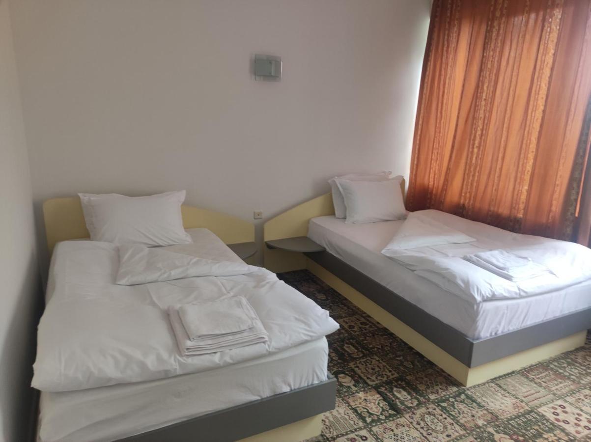 Кианти Hotel Kurdzhali Exterior photo