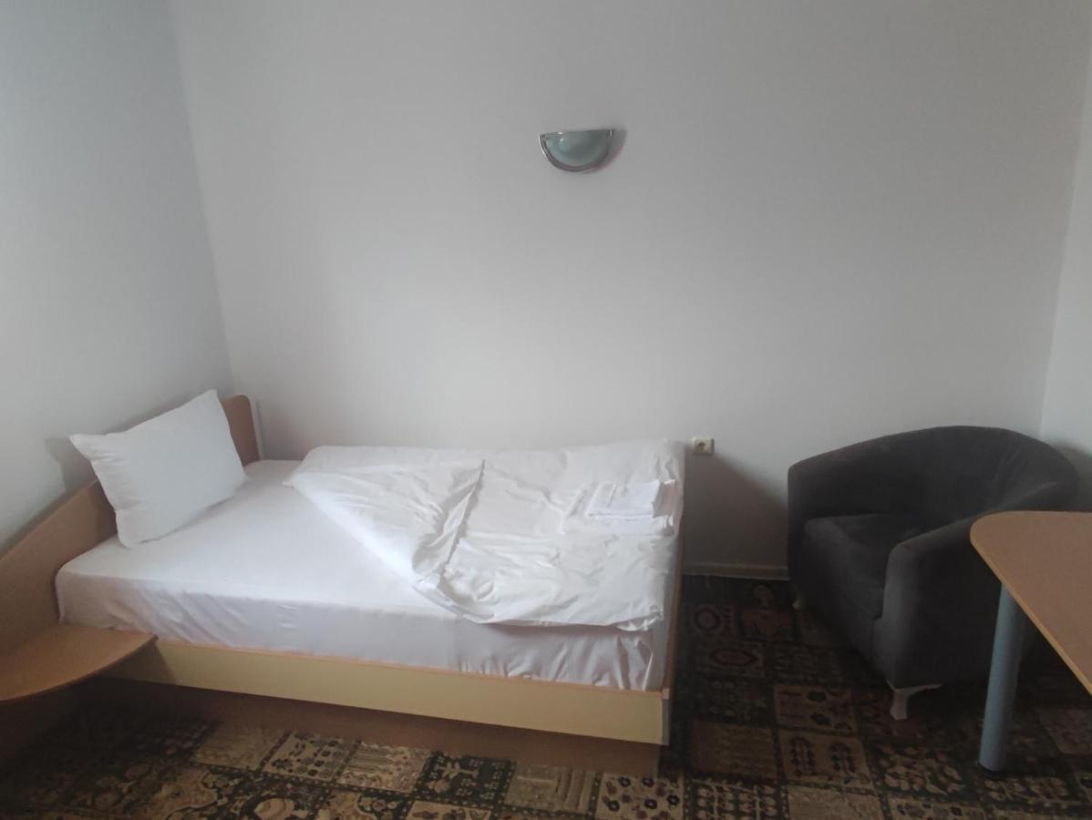 Кианти Hotel Kurdzhali Exterior photo