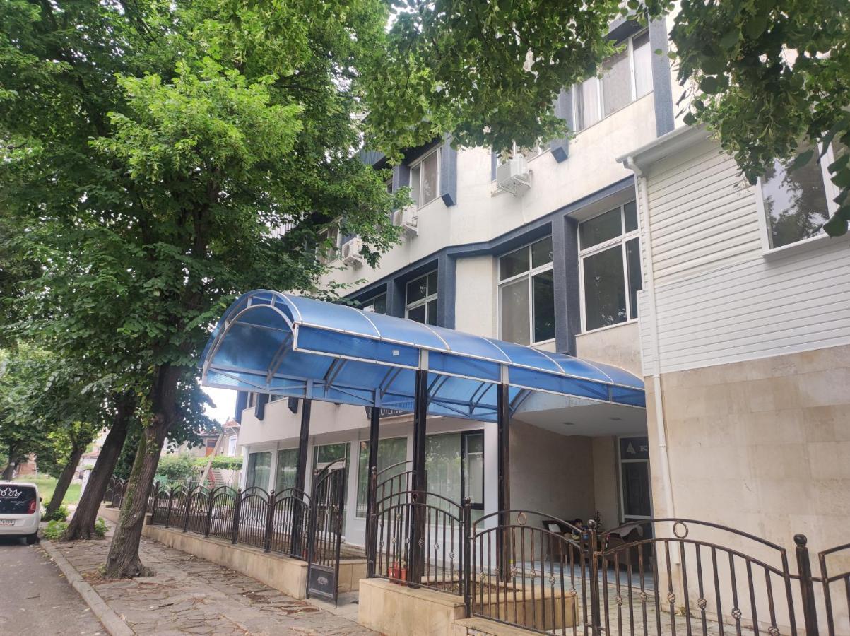 Кианти Hotel Kurdzhali Exterior photo